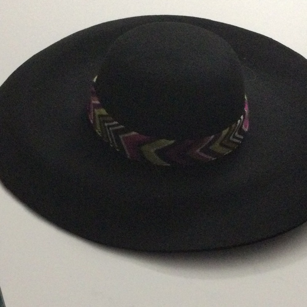 Missoni for Target Black 100% Wool Flop Hat Worn Once - Picture 3 of 7
